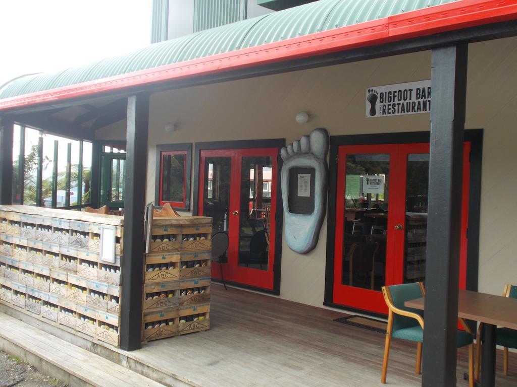 Fox Glacier Pod Hostel & Inn Bagian luar foto