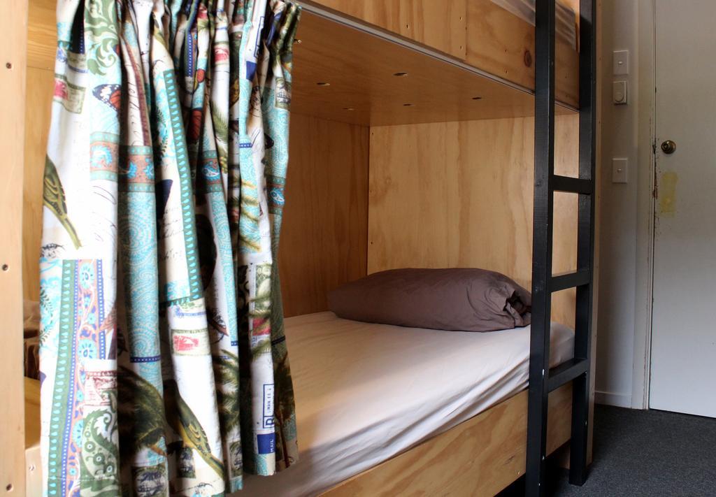 Fox Glacier Pod Hostel & Inn Bagian luar foto