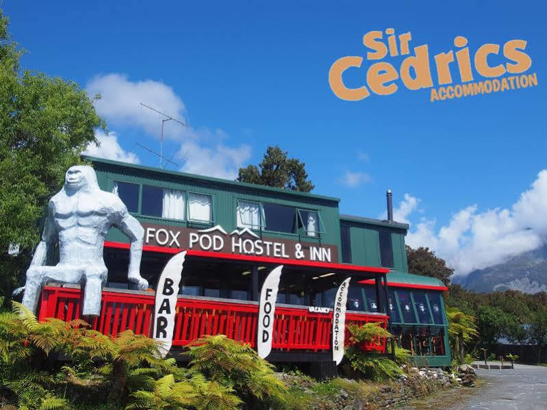 Fox Glacier Pod Hostel & Inn Bagian luar foto